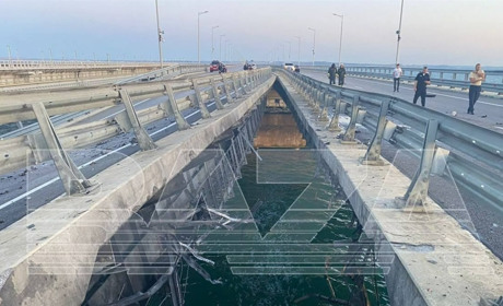 Чому упав Кримський міст: основні версії