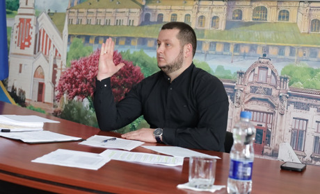 Майже 1 млн грн виділили з бюджету Жмеринки на підтримку родин військових та лікування громадян