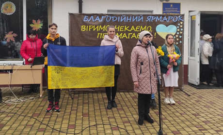 На благодійному ярмарку у Менській школі імені Шевченка для ЗСУ зібрали більше 61 тисячі гривень
