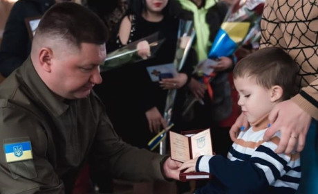 Родини загиблих військових зі Знам'янської та Суботцівської громад отримали ордени