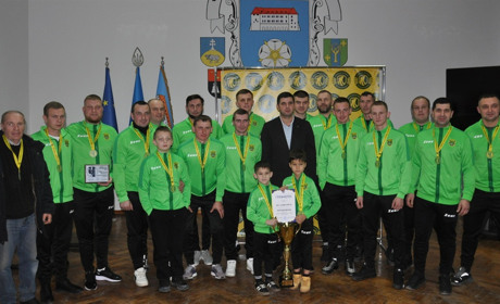 Віват, чемпіони! У Чорткові підбили підсумки футбольного сезону і нагородили переможців першості