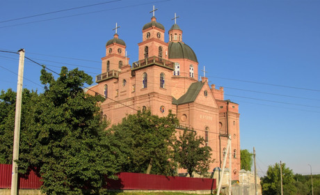 Костел Воздвиження Хреста Господнього у Звягелі: історія, архітектура, відродження