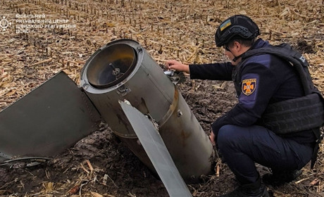 Фермер з Бориспільщини працював у полі й натрапив на залишки ракети С-300
