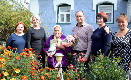 З нагоди 90-ліття привітали сивочолих ювілярів Жмеринської громади