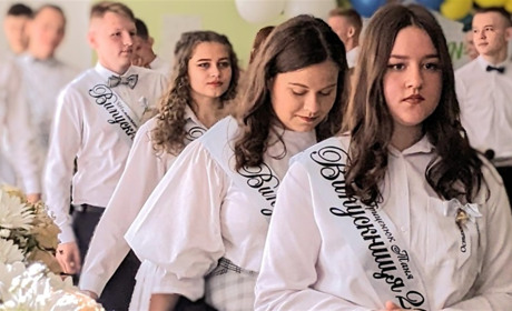 У Вараській громаді завершився навчальний рік