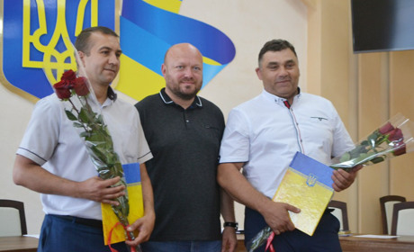Поздоровлення приймали податківці