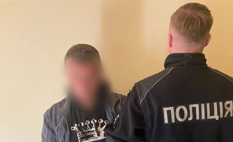 На Фастівщині затримали 26-річного чоловіка, який розбещував 6-річну сестру