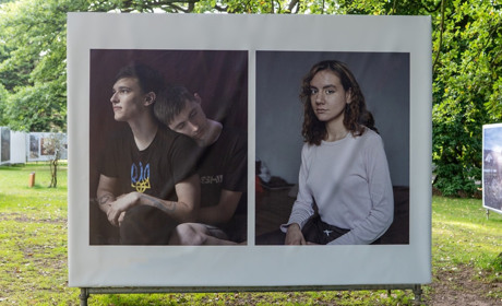Активіст з Херсона, який пережив російський полон, став героєм фотовиставки в Белфасті