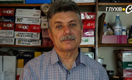 Викладач Володимир Ковальчук 20 років вчить дітей радіотехніці в Глухові