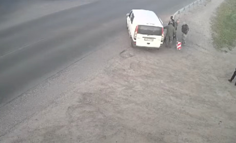 Працівників ТЦК та СП, які силоміць затримали чоловіка в Сарнах, притягнули до відповідальності