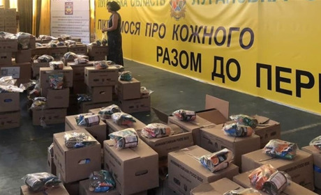 У Запоріжжі відкрився гуманітарний штаб для переселенців з Луганщини. Як отримати допомогу