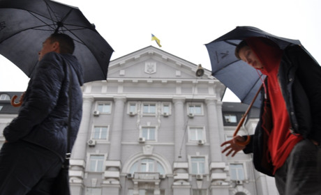Южноукраїнці, вдягайте чорний одяг, беріть чорну парасольку та долучайтесь до флешмобу!