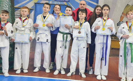 Упевнена перемога: юні тхеквондисти зі Старокостянтинова знову серед перших