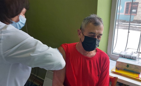 У Петропавлівщині розпочали щеплення бустерною дозою вакцини від COVID-19