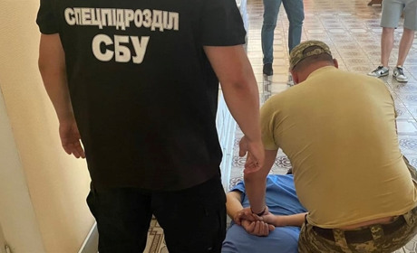 СБУ затримала члена ВЛК військового шпиталю за вимагання хабарів