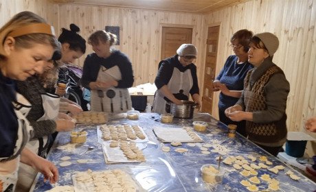 «Вареничний батальйон» у Фастові відправив понад 1000 кг вареників на передову