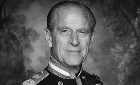 У британській королівській сім'‎ї трагедія — помер принц Філіп, чоловік королеви Єлизавети II