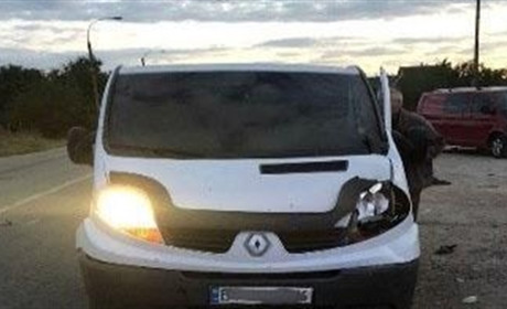 На Херсонщині в ДТП загинули жінка з 9-річною донькою