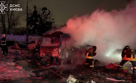 У Києві та області внаслідок нічної атаки постраждали люди, пошкоджені будинки й авто