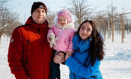"Срібні"  переможці фотоконкурсу «Родина у світлинах» отримали призовий сертифікат від  "BOSSA NOVA"