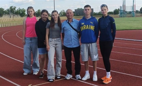 Команда Старокостянтинівської ДЮСШ — лідер всеукраїнського чемпіонату