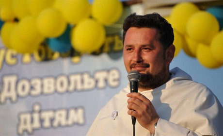 Отець Михайло Романів стане Почесним громадянином Фастова