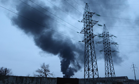 На Хмельниччині тривають погодинні відключення: енергетики пояснюють ситуацію