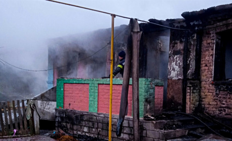 У Комарівцях горів житловий будинок: за добу на Вінниччині сталося 10 пожеж