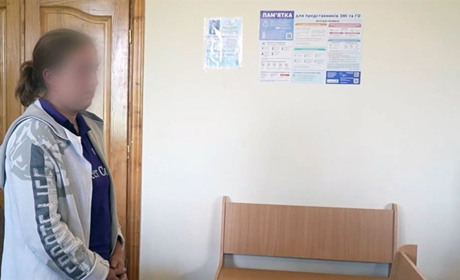 На Хмельниччині судили матір, син якої мало не помер через недоїдання
