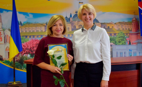 У Жмеринці з нагоди професійного свята привітали працівників соціальної сфери
