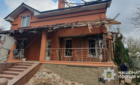 Ворожі обстріли Херсонщини: окупанти застосували артилерію, міномети, РСЗВ та безпілотники