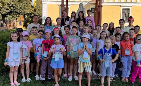 «Веселі канікули з Богом» у Барі: діти провели тиждень у таборі при монастирі отців Василіян