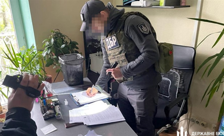 Судитимуть двох жінок, які допомагали окупантам створити на Херсонщині «податкову систему»
