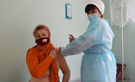 Жителі Переяславщини записуються на вакцинацію у сімейних лікарів
