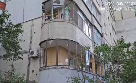 На Херсонщині окупанти поцілили у навчальний заклад, житлові квартали населених пунктів області