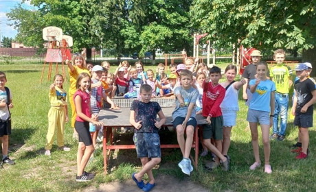 Чим зайняти дитину на канікулах: у Переяславі запрацював ігровий клуб для дітей та підлітків