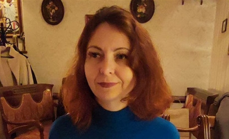 Балотувалась в депутати проти Сальдо і Стремоусова, однак, отримала посаду у окупантів