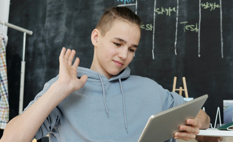 Планшет за курс із математики: як школярам Рівненщини взяти участь у конкурсі