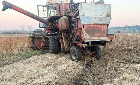 У Шипинцях комбайн наїхав на чоловіка – слідчі поліції розпочали кримінальне провадження