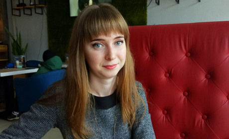 "У мене 85 дітей, і всі — рідні": розмова за кавою з сільською вчителькою Юлією Коваленко