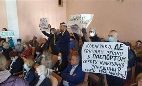 Бійка на сесії: найбільша ганьба мера Нової Каховки