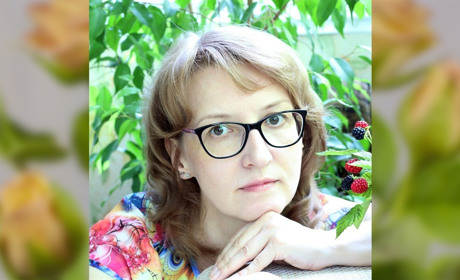 Уманчанка Ірина Баланюк створює квіти, які не відрізнити від справжніх