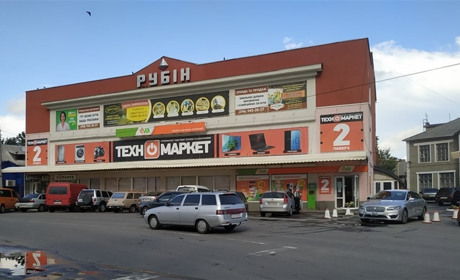 В «Рубіні» викрали 29 мобільних телефонів на 50 тисяч гривень