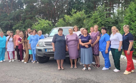 За два місяці – на двісті тисяч гривень донатів для ЗСУ зібрали медики Зарічненщини