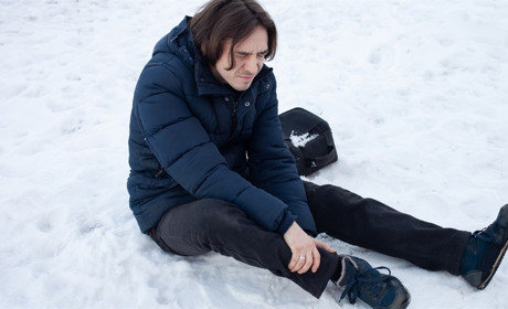 Послизнувся, упав: які медичні послуги у разі травми є безкоштовними