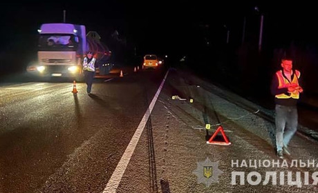 Дорогою до Кременця, водій збив автівкою 72-річного чоловіка