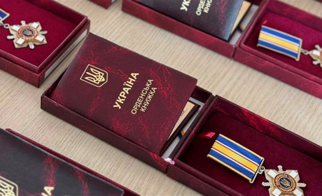 У Жмеринці родинам загиблих Героїв з Барської та Копайгородської громад вручили державні нагороди