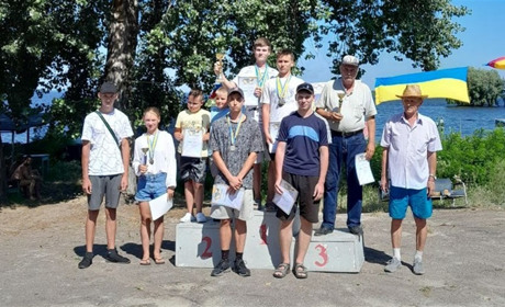 Команда Київщини здобула друге місце на чемпіонаті України з судномодельного спорту в Черкасах