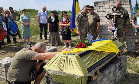 У Слоуті провели в останню путь військового Павла Скіпа, який загинув на Донеччині