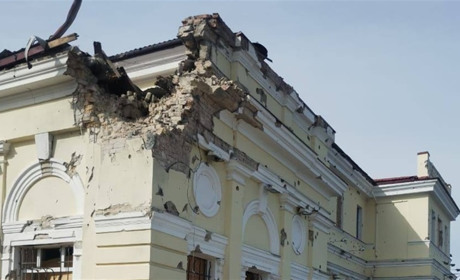 Російський канал погрожує знищенням залізничного вокзалу у Херсоні